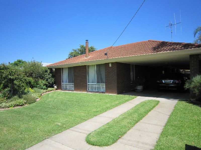 35 Crossen Street, Echuca, Vic 3564 Property Details