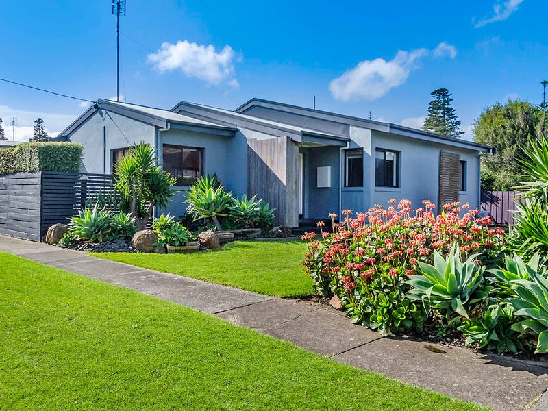 32 GLENELG STREET, Portland, Vic 3305 Property Details