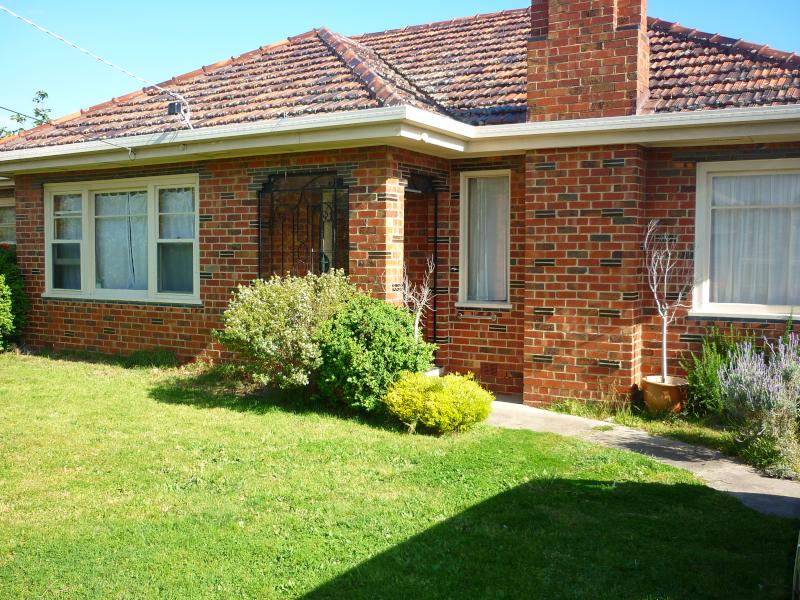 96 Fewster Road, Hampton, Vic 3188