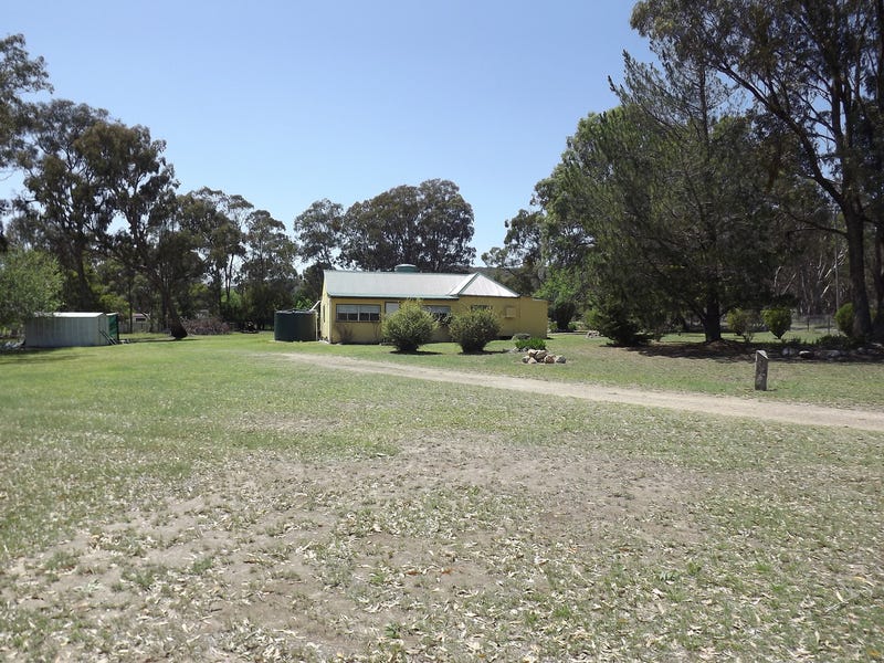 16 Gap Street, Emmaville, NSW 2371 Property Details