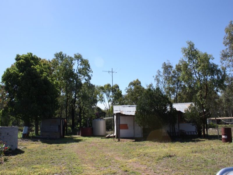 Property 106968305, Rubyvale, Qld 4702 Property Details