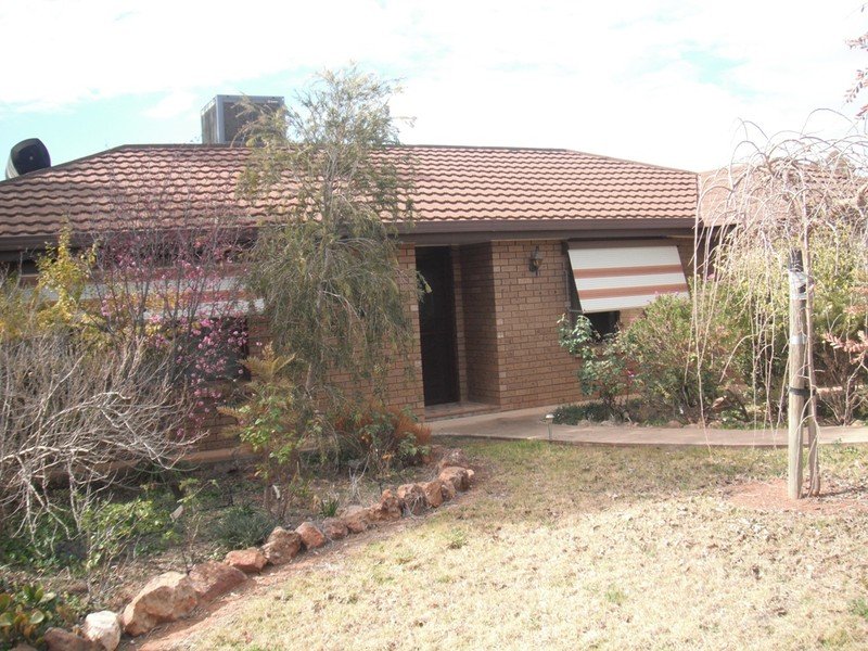 46 Byron Street, Hillston, NSW 2675