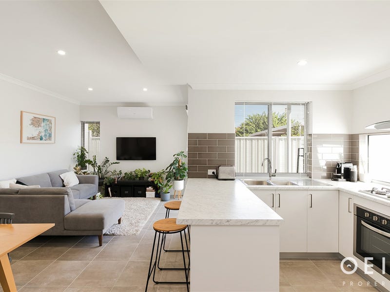 2/1 Prosser Way, Myaree, WA 6154 Property Details