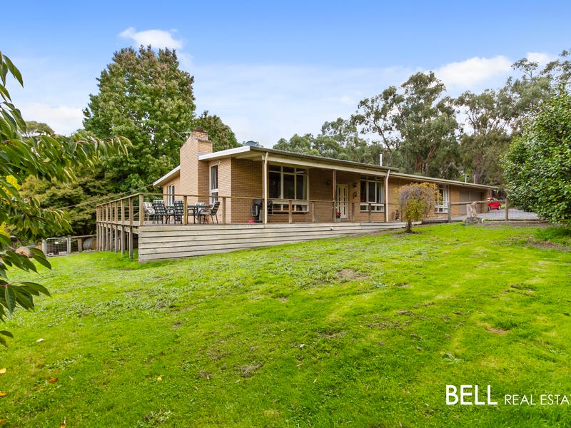 12 Glenview Road, Monbulk, VIC 3793