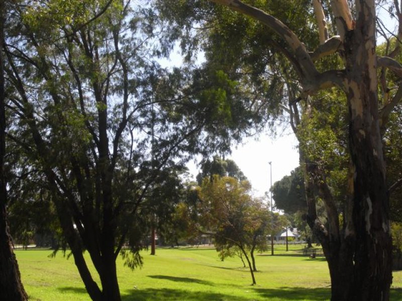 2 Grimsay Road, Ardross, WA 6153 Property Details