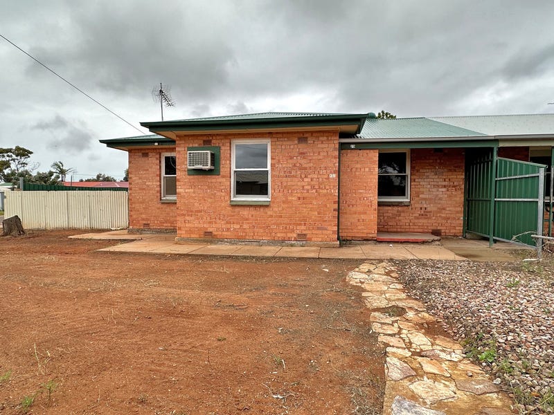 39 Dennis Street, Whyalla Stuart, SA 5608 