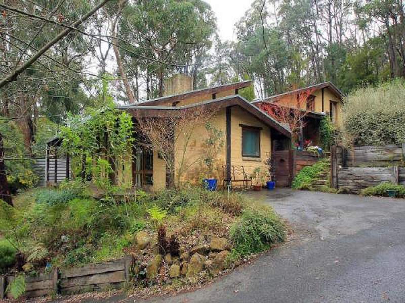 26 Browns Road, Montrose, Vic 3765 Property Details