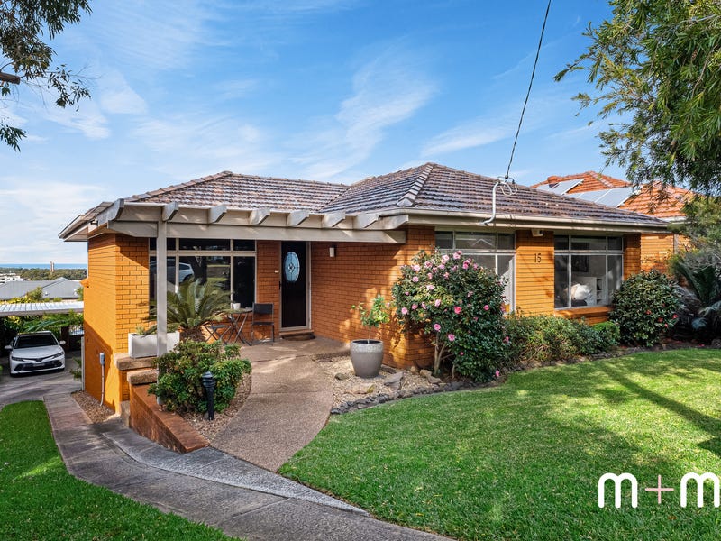 15 Girvan Crescent, Corrimal, NSW 2518 Property Details