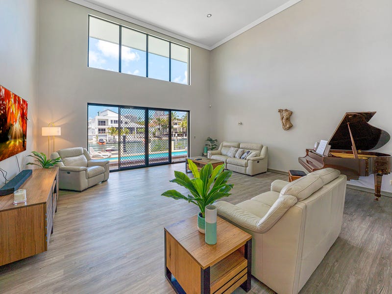 104 Commodore Drive, Surfers Paradise, QLD 4217 104 Commodore Drive, Surfers Paradise, QLD 4217