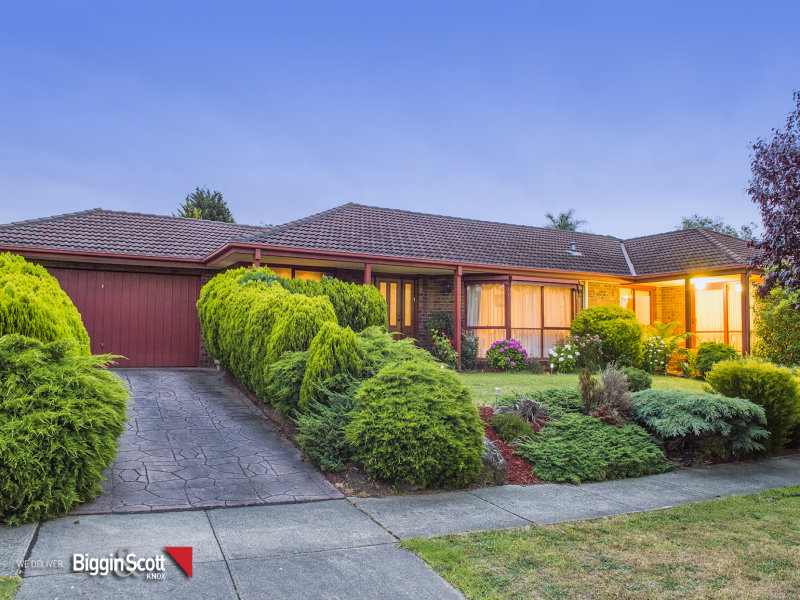 22 Jindabyne Court, Lysterfield, Vic 3156 Property Details