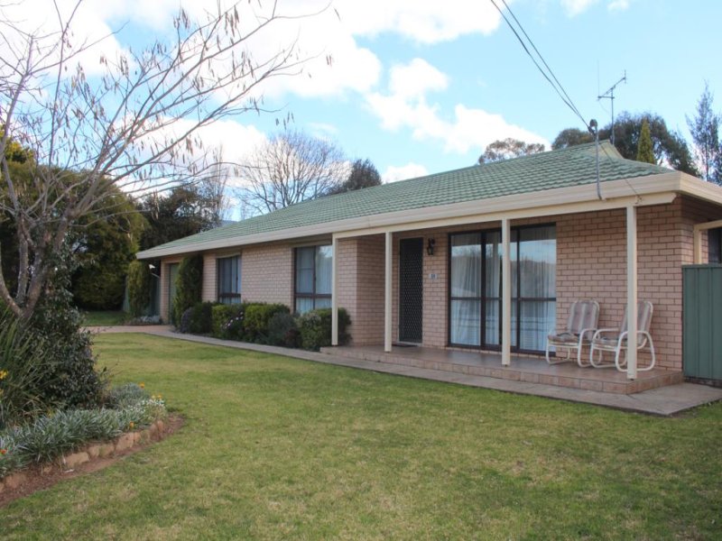 24 Street, Tenterfield, NSW 2372