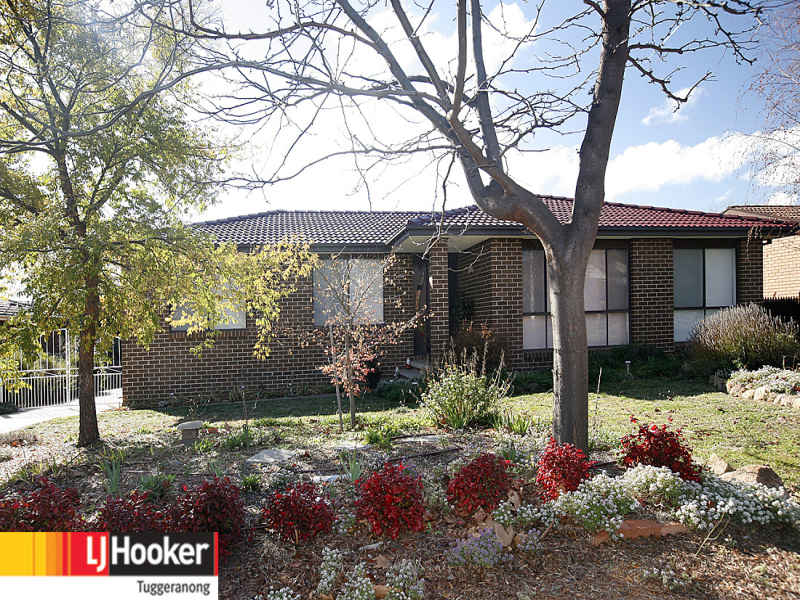 54 Maharatta Circuit, Isabella Plains, ACT 2905