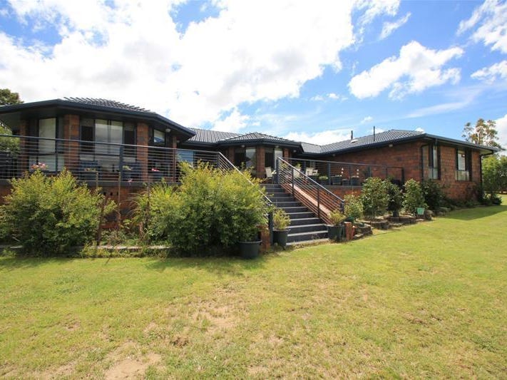 45 Riley Street, Tenterfield, NSW 2372 Property Details