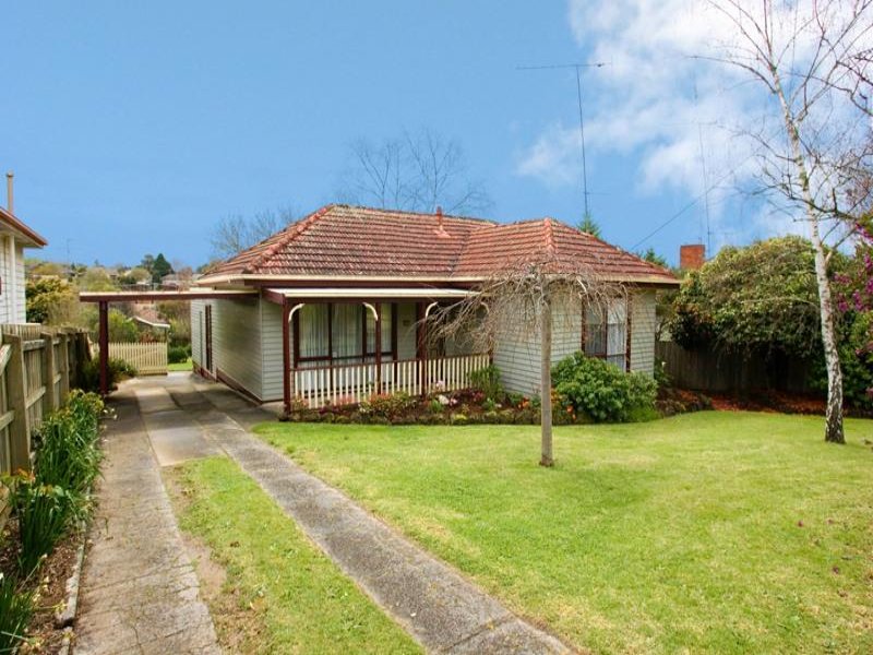 77 Clifford Street, Warragul, Vic 3820 Property Details