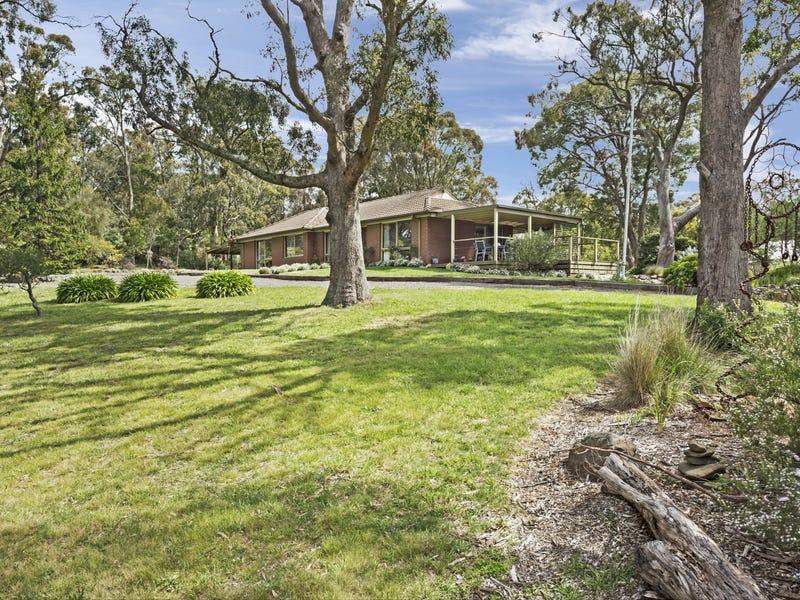 1 Carney Street W, Mount Egerton, VIC 3352