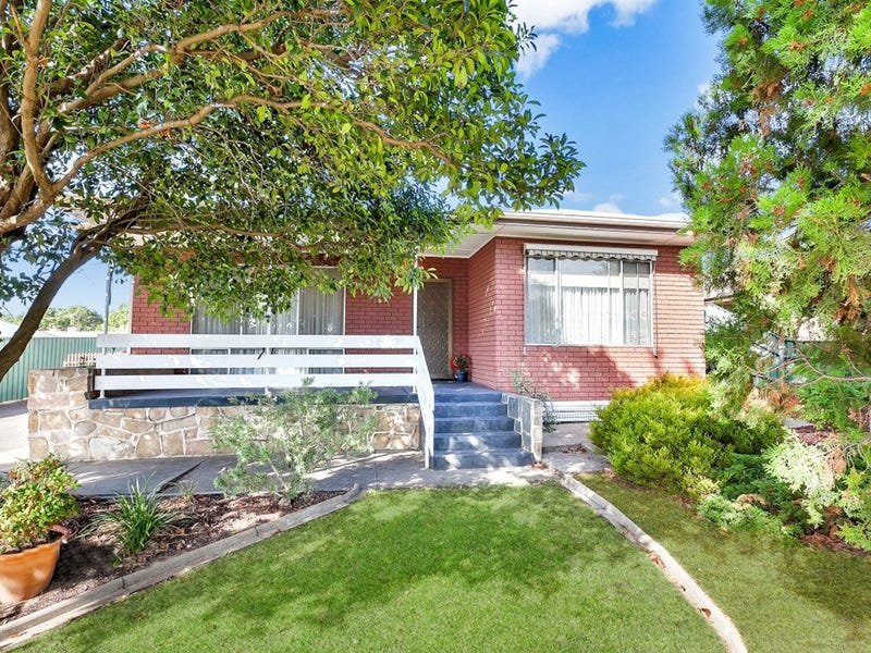 15 Leeds Avenue, Hope Valley, SA 5090