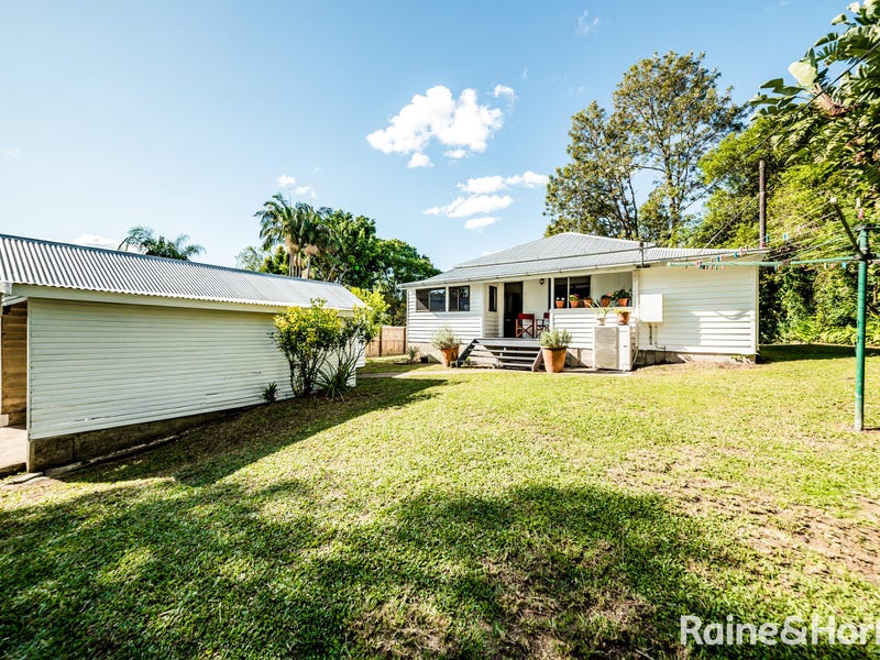6 Street, Cooran, Qld 4569 House for Sale