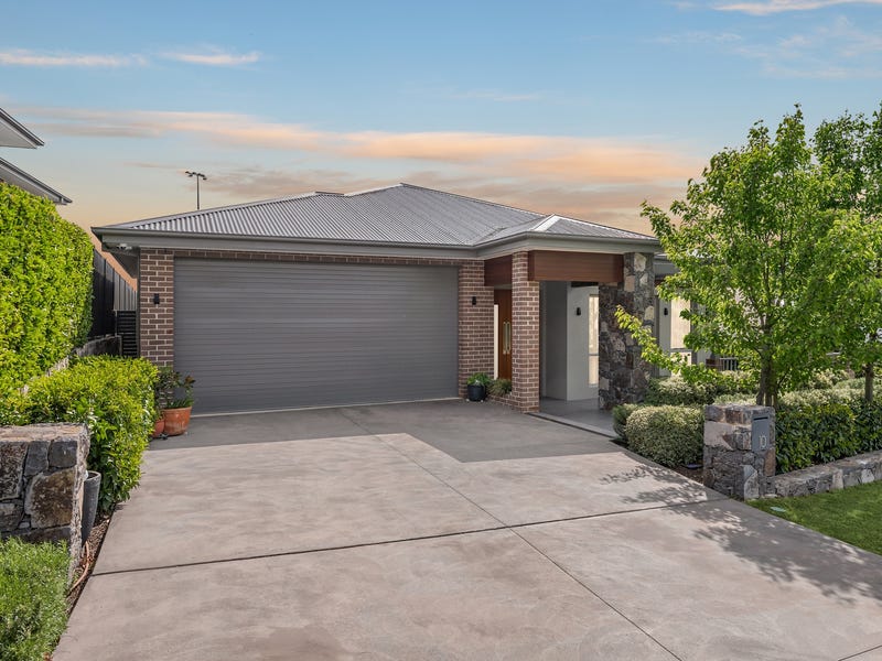 10 Styles Street, Googong, NSW 2620 House for Sale