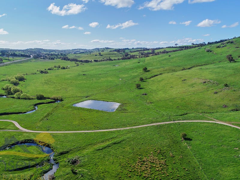 43964398 Mitchell Highway, Lucknow, NSW 2800