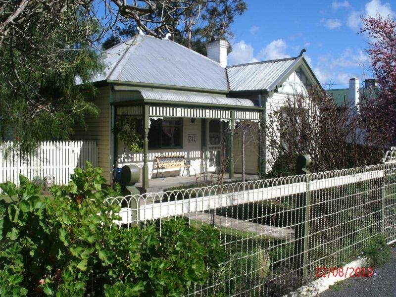 211 Commercial Road, Koroit, VIC 3282