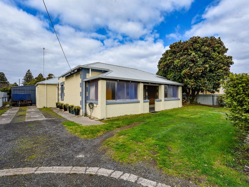 67 Meylin Street, Port Macdonnell, SA 5291 House for Sale