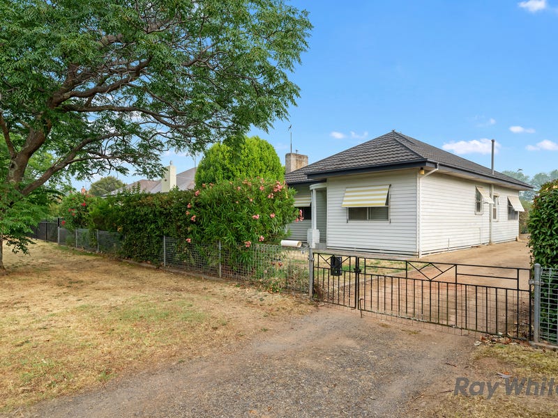 8 Bond Street, Benalla, Vic 3672 Property Details