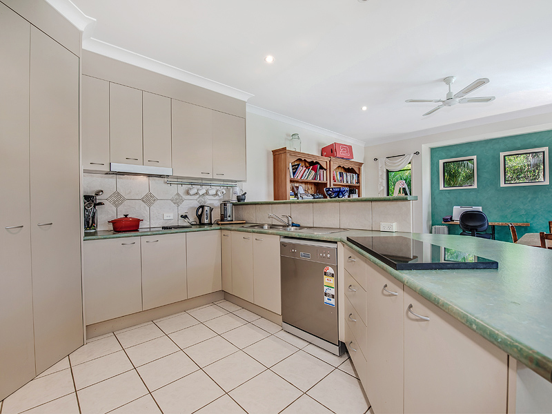 20 Baker Finch Place Twin Waters Qld 4564