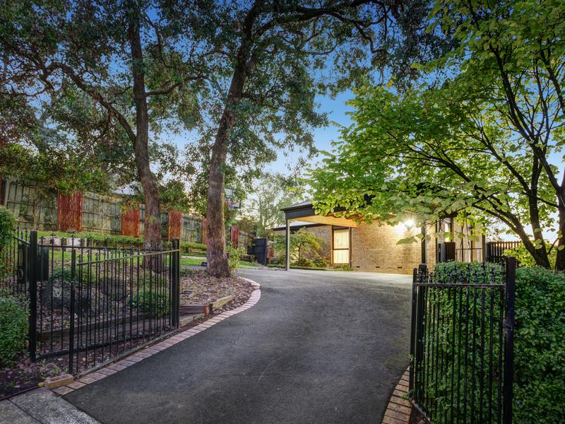 7 Kubis Drive, Ringwood North, VIC 3134