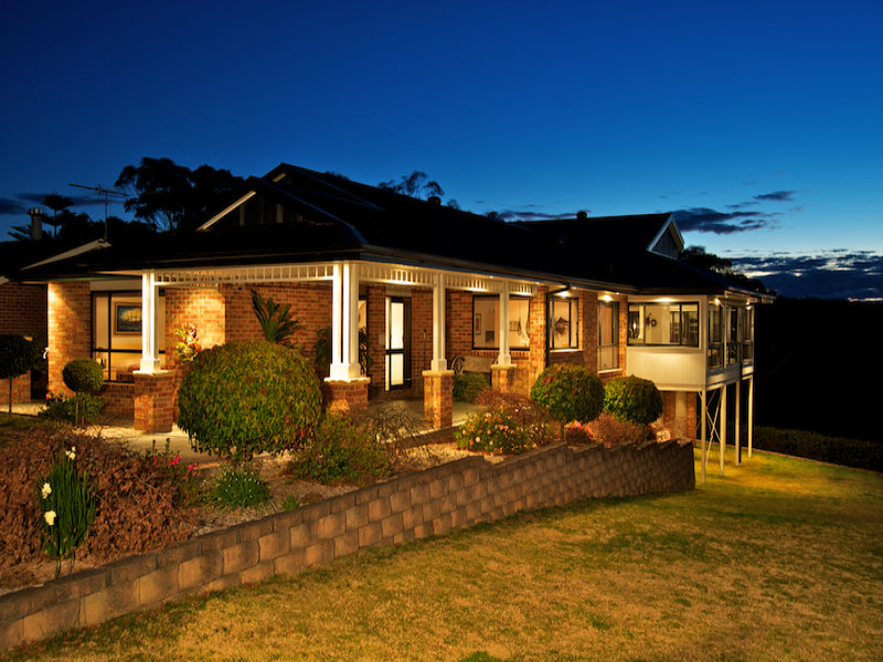 24 Lamartine Avenue, Wentworth Falls, NSW