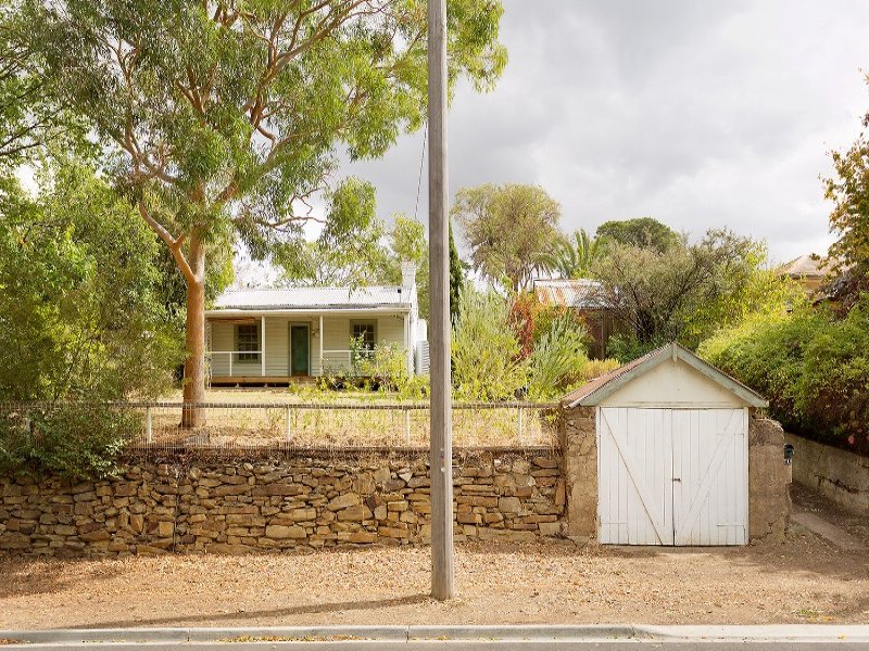 71 Gingell Street, Castlemaine, Vic 3450 Property Details