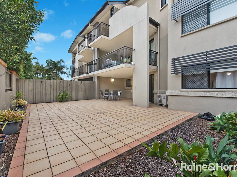 2/13 Vectis Street, Norman Park, Qld 4170