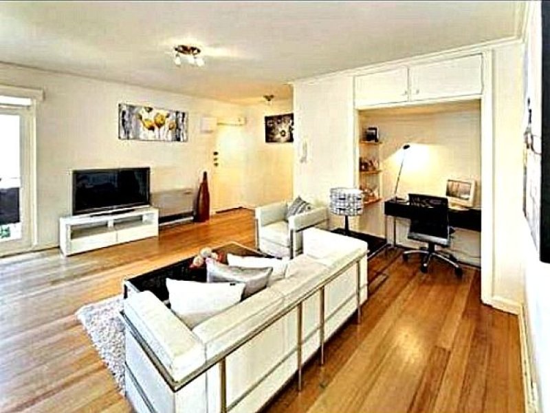 8/199 Ormond Road, Elwood, VIC 3184