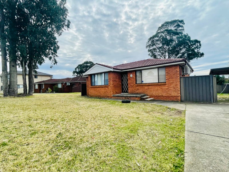 10 Pueblo Street, Greenfield Park, NSW 2176