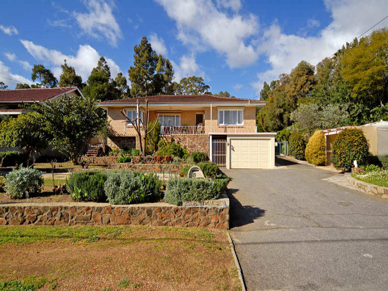 8 Swan View Road, Greenmount, WA 6056