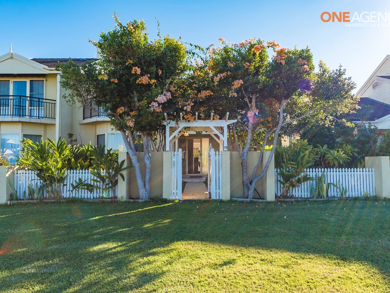 28 Brunswick Place, Harrington, NSW 2427 Townhouse for Sale