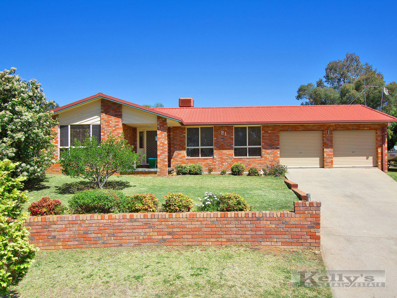 21 Windhover Crescent, Tamworth, NSW 2340 Property Details