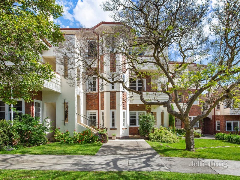 2/576 Riversdale Road, Camberwell, Vic 3124 Property Details