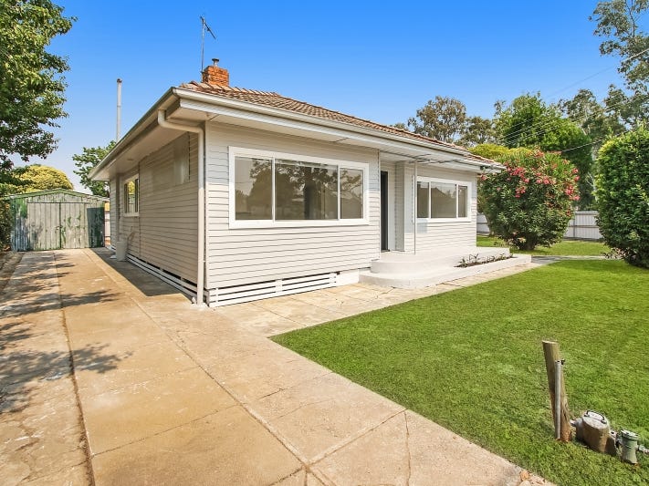 8 Barkly Street, Benalla, Vic 3672 Property Details