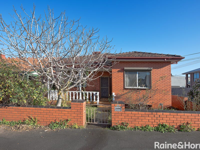17 Rose Street Brunswick Vic 3056 Realestate Com Au