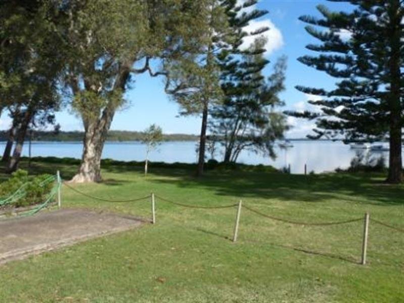 48 Albert Street, Taylors Beach, NSW 2316