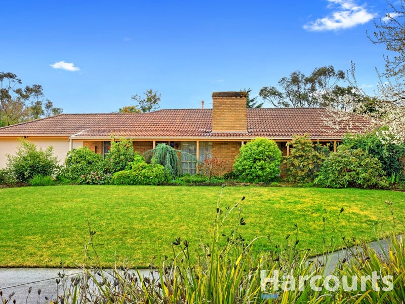 6 Bagendon Court, Kilsyth South, VIC 3137