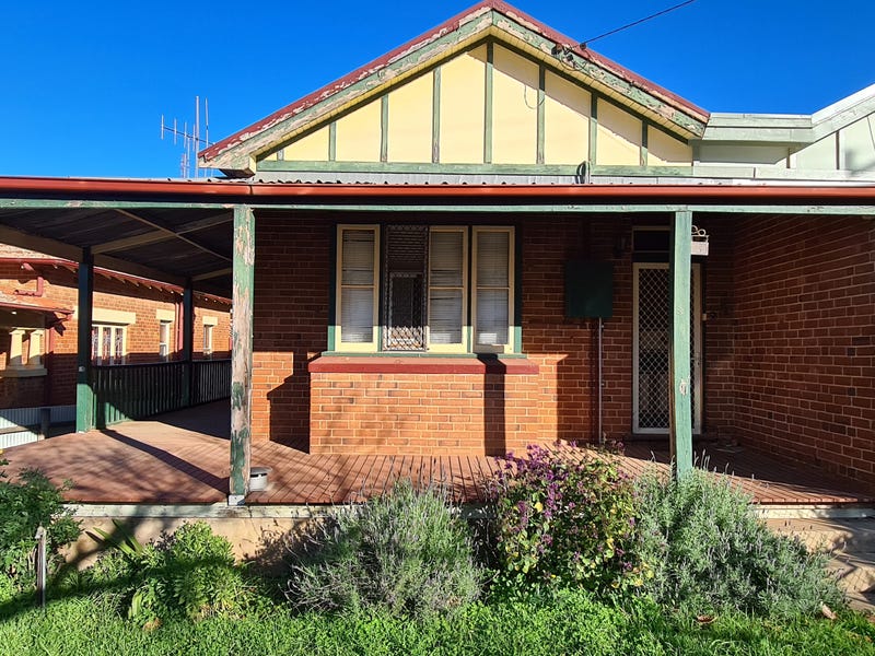 14 Currajong Street, Parkes, NSW 2870 House for Sale