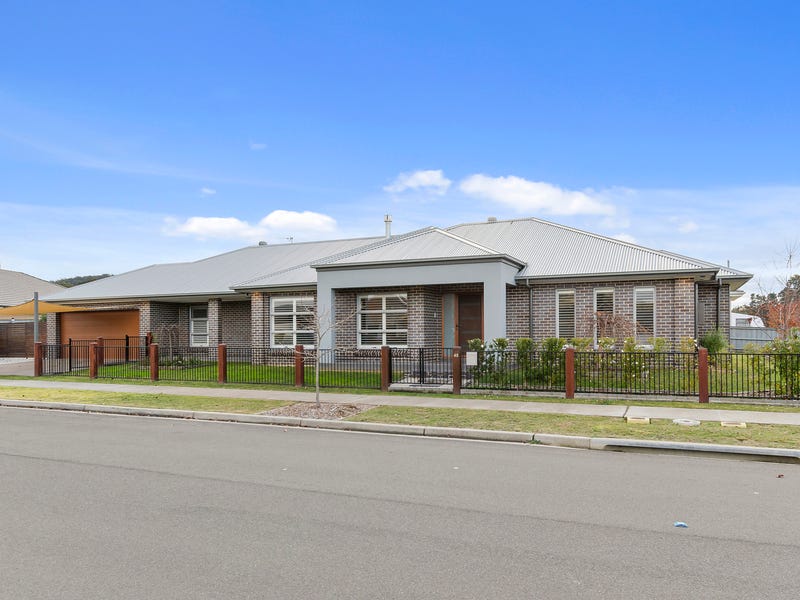 45 Renwick Drive, Renwick, NSW 2575