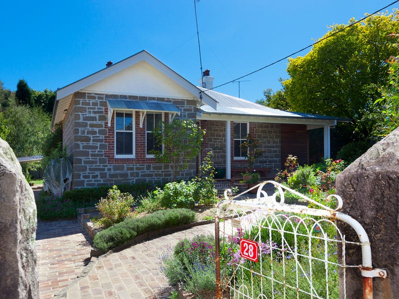 28 Clearview Street, Bowral, NSW 2576 Property Details
