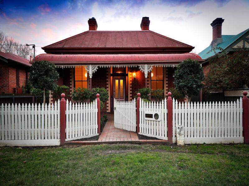 645 Macauley Street, Albury, NSW 2640