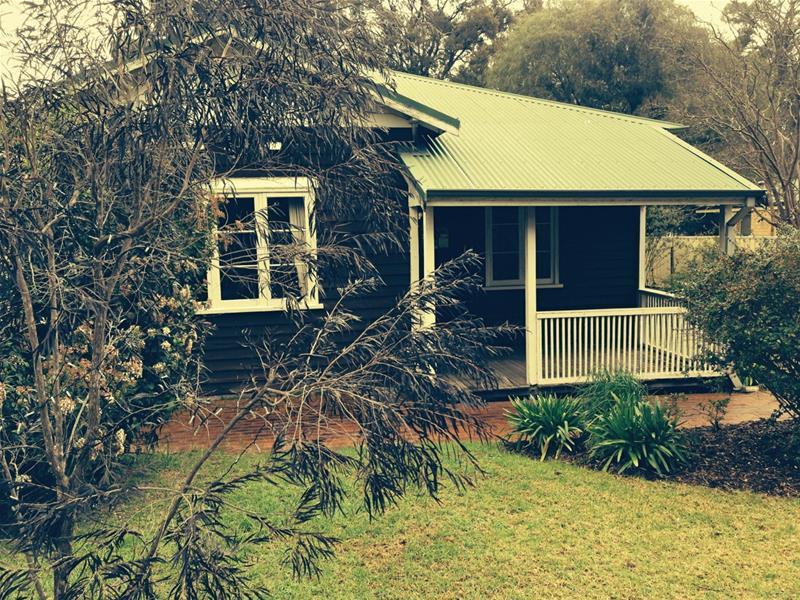 19 Grevillia Road, Dwellingup, WA 6213 Property Details