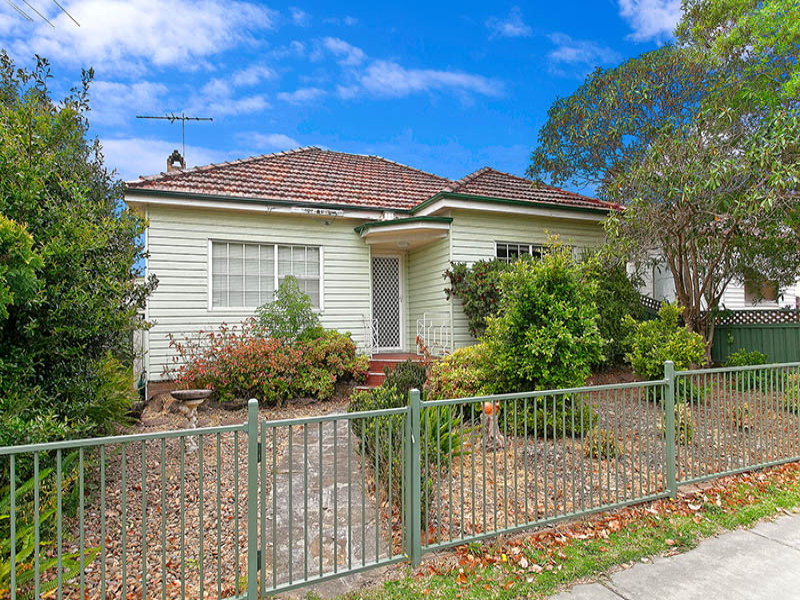 138 Linden Street, Sutherland, NSW 2232 Property Details