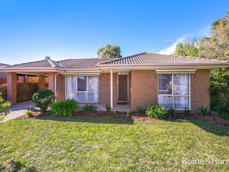 29 Muirfield Drive, Sunbury, Vic 3429 Property Details