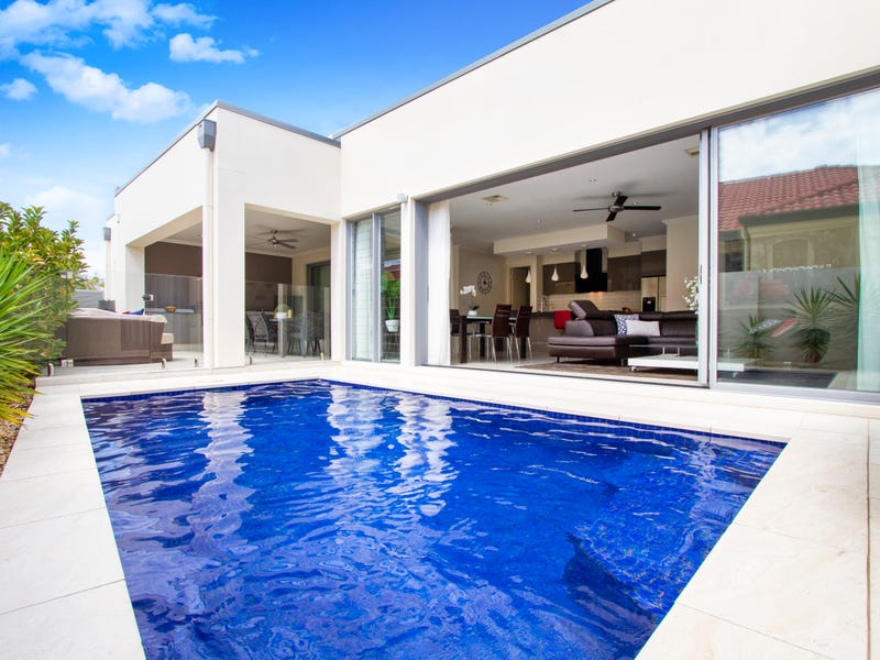 2834 Wylarah Way, Hope Island, Qld 4212 House for Sale