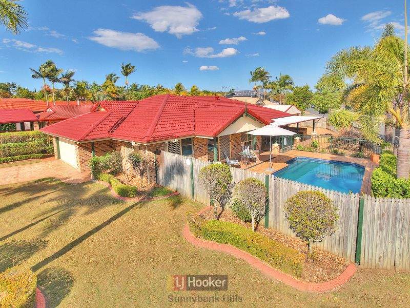 22 Golden Avenue, Calamvale, Qld 4116 Property Details